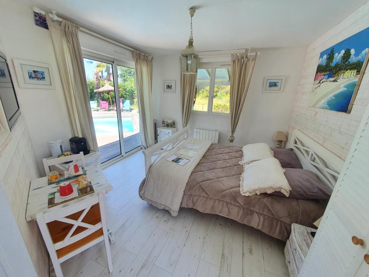 Villa Caraibes グジャン・メストラ エクステリア 写真
