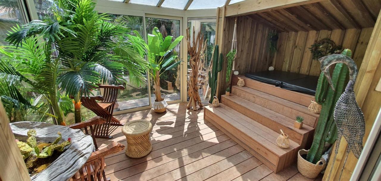 Villa Caraibes グジャン・メストラ エクステリア 写真