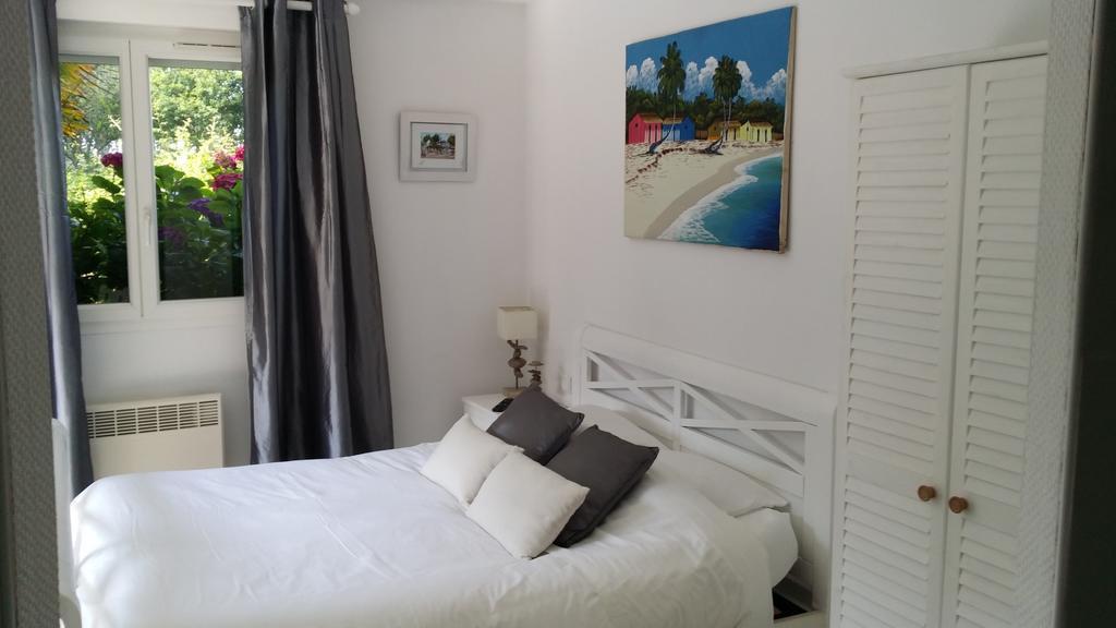 Villa Caraibes グジャン・メストラ 部屋 写真
