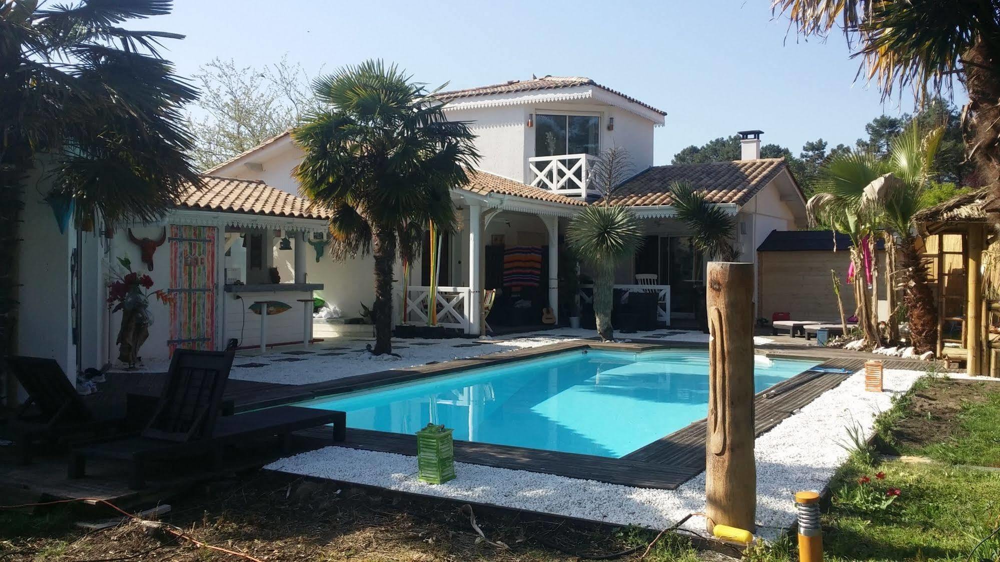 Villa Caraibes グジャン・メストラ エクステリア 写真